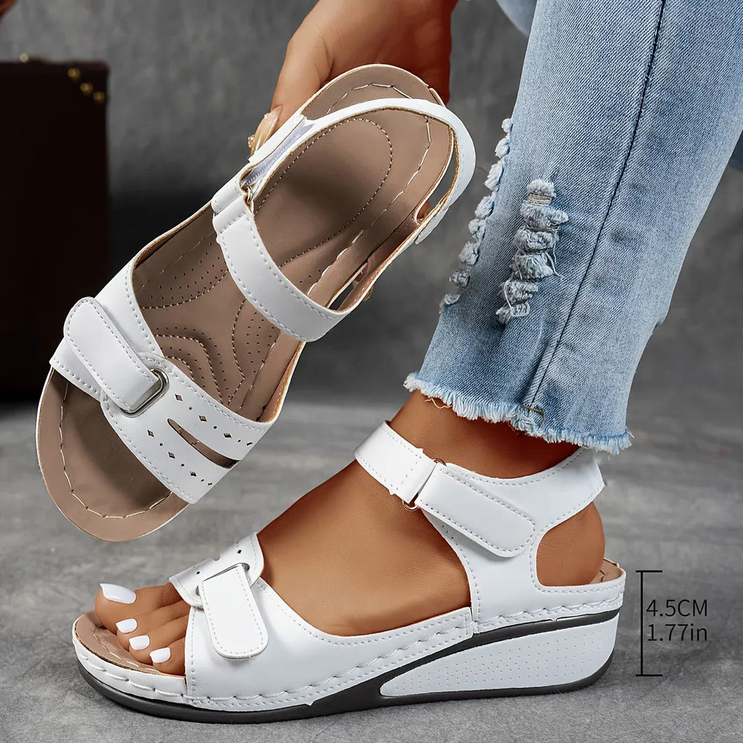 Clara - Elegant orthopedic sandals