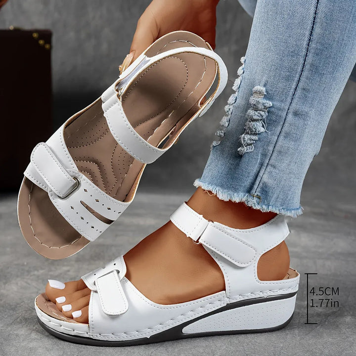 Clara - Elegant orthopedic sandals